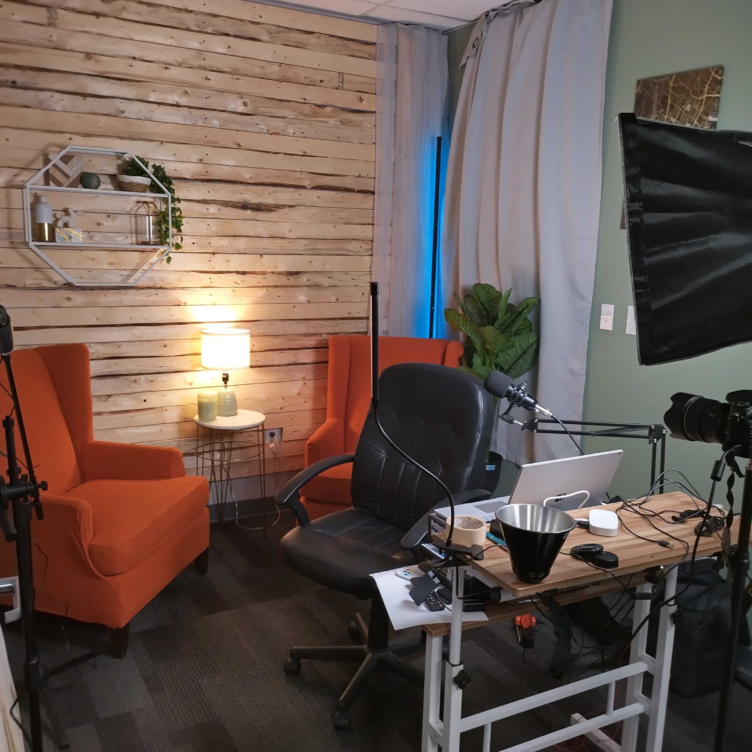 2 or 3 person podcast studio